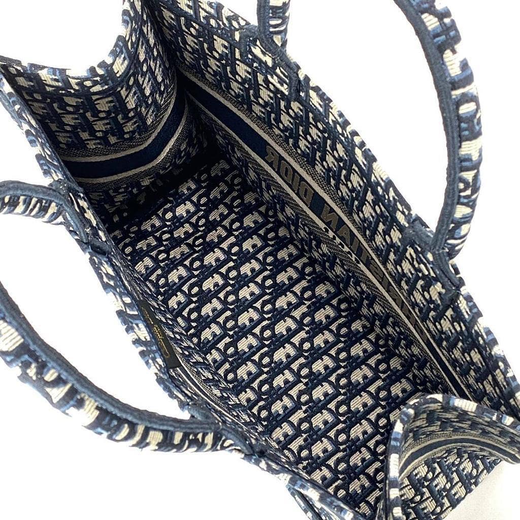 MEDIUM BOOK TOTE-BLUE