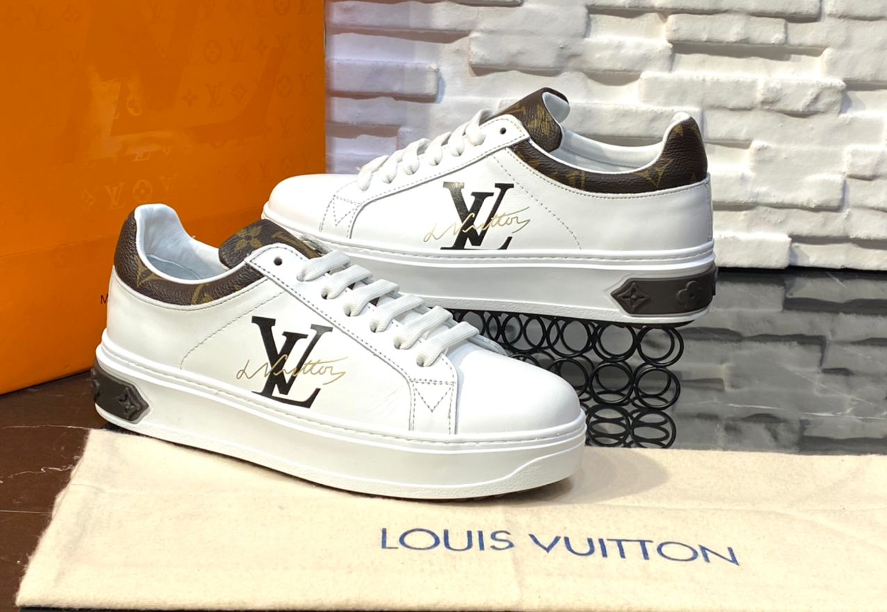 WHITE MONOGRAM SNEAKER