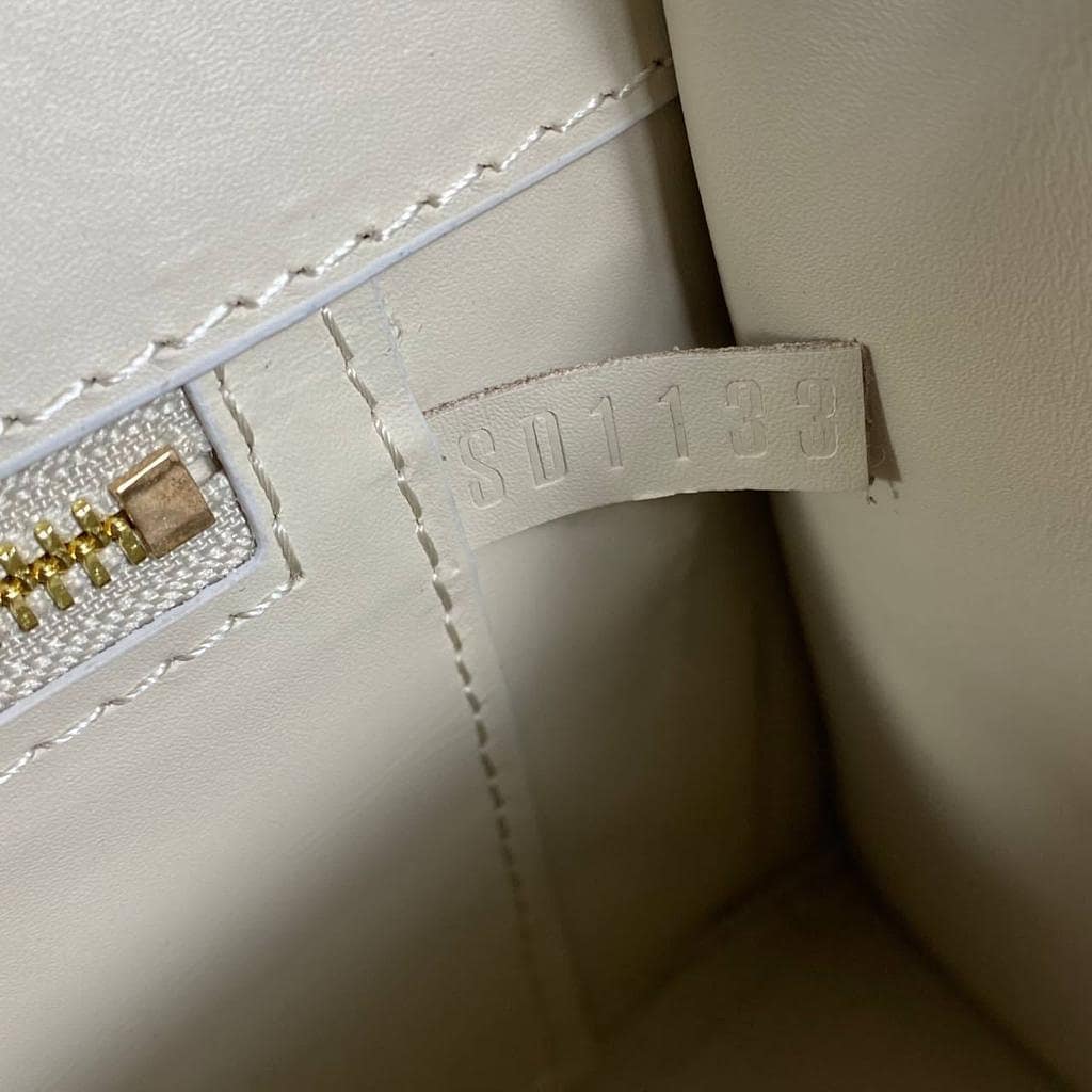 Hourglass Small Top Handle Bag Black