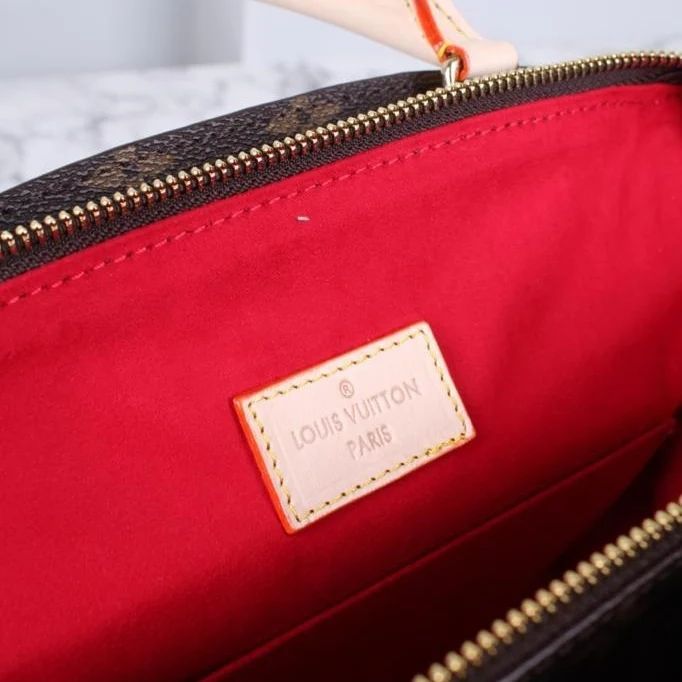 PETIT PALAIS MONOGRAM