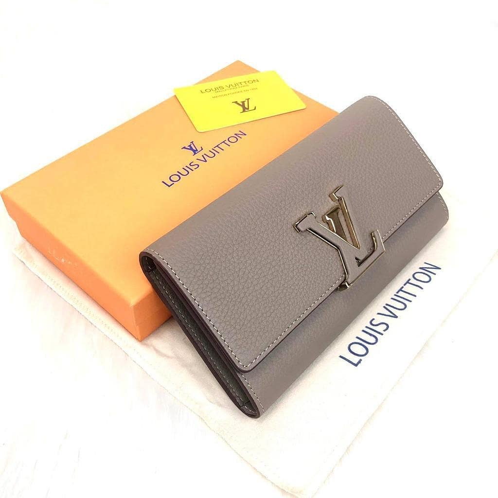 LV Signature Wallet