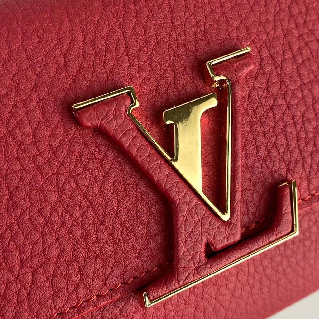 LV Signature Wallet