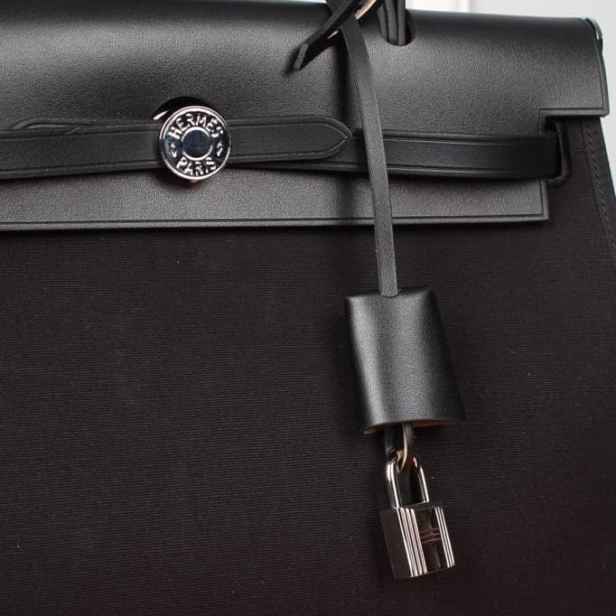 Herbag Zip 31 Black (Color Options)