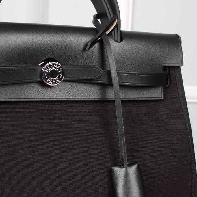 Herbag Zip 31 Black (Color Options)