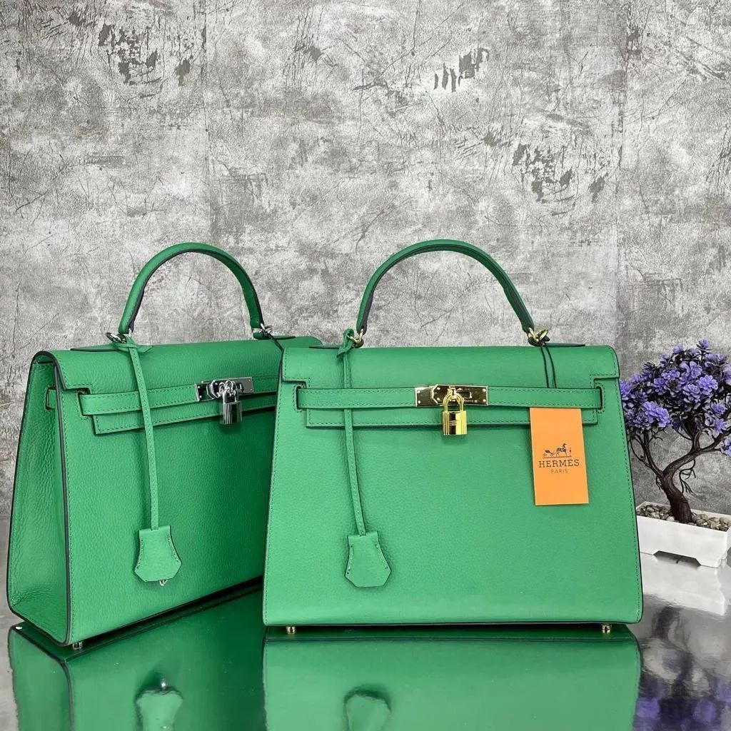 Kelly Bag 32 (Color Options)