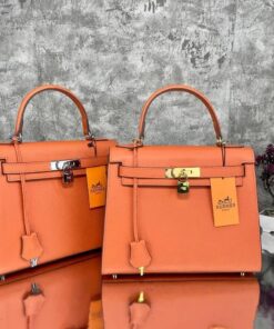 Kelly Bag 28 (Color Options)