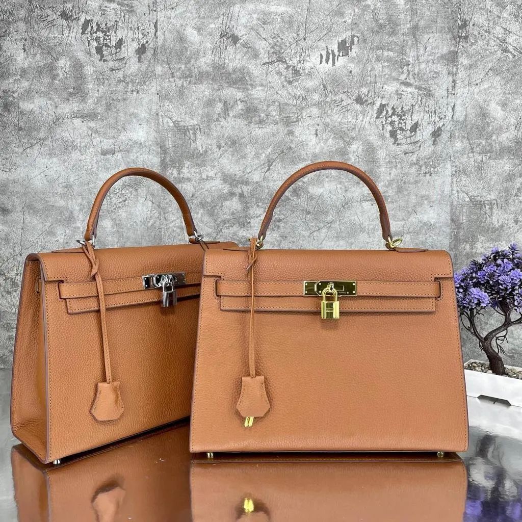 Kelly Bag 32 (Color Options)