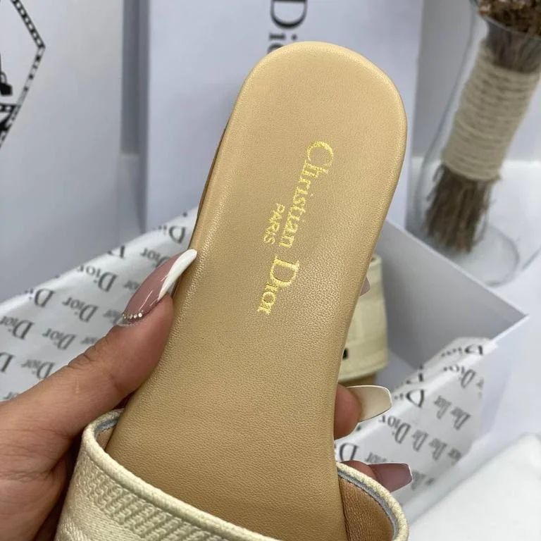 DWAY SLIDE BEIGE