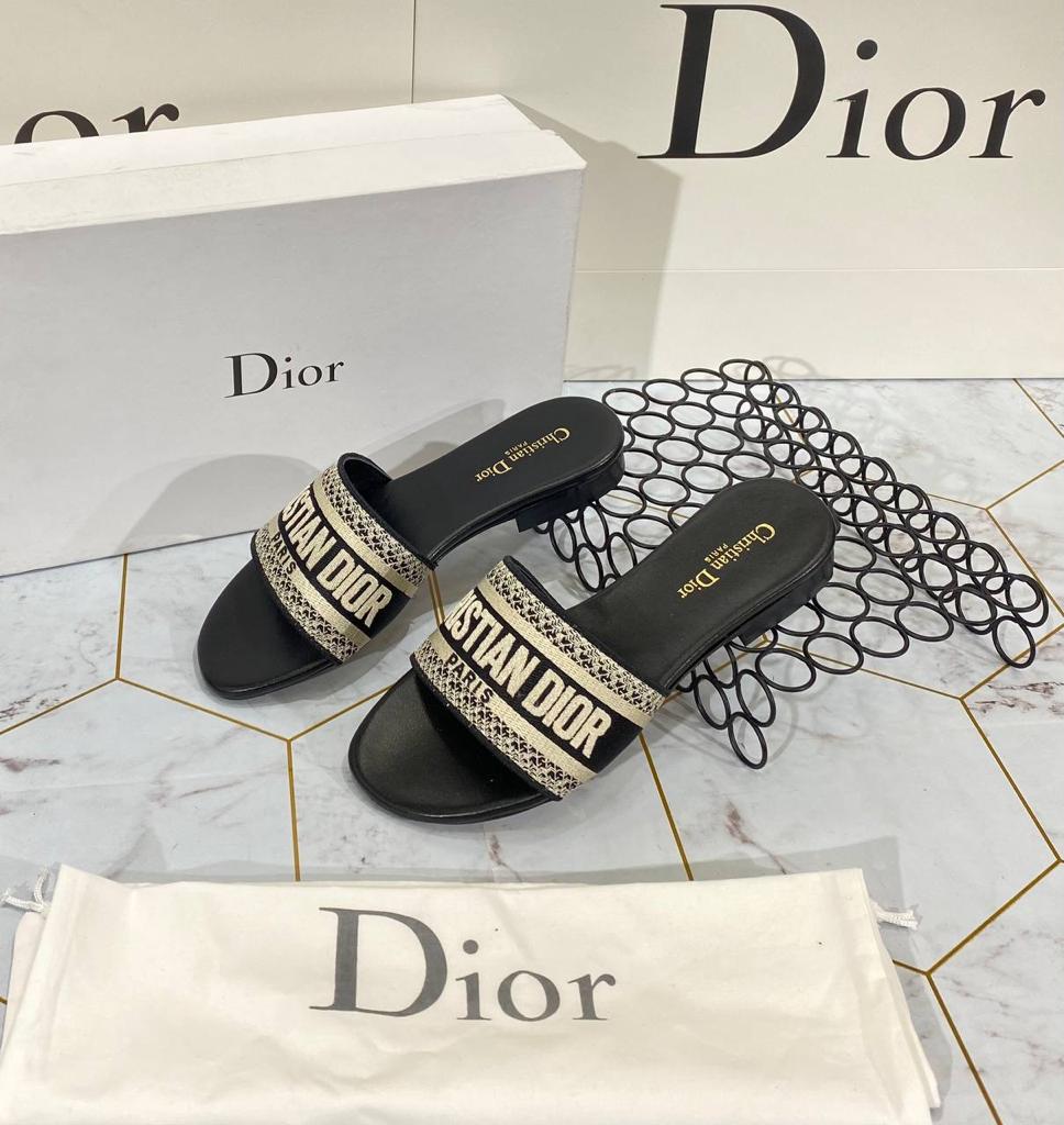 DWAY SLIDE Black Cotton Embroidery