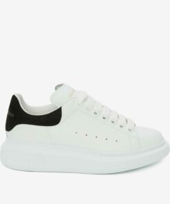 Oversized White/Black Sneaker