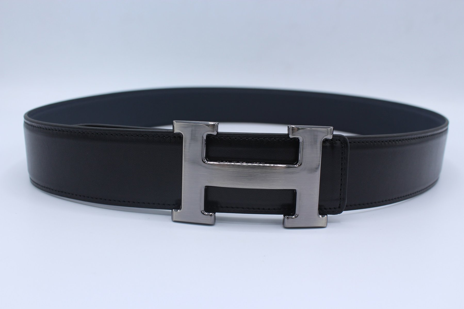 H BUCKLE  %100 LEATHER BELT REVERSIBLE DARK BLUE&BLACK BELT