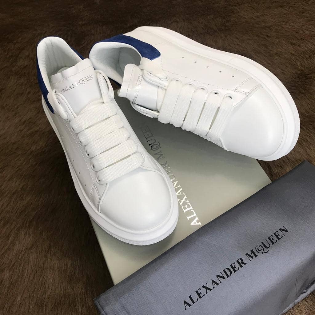 Oversized Paris Blue Sneaker