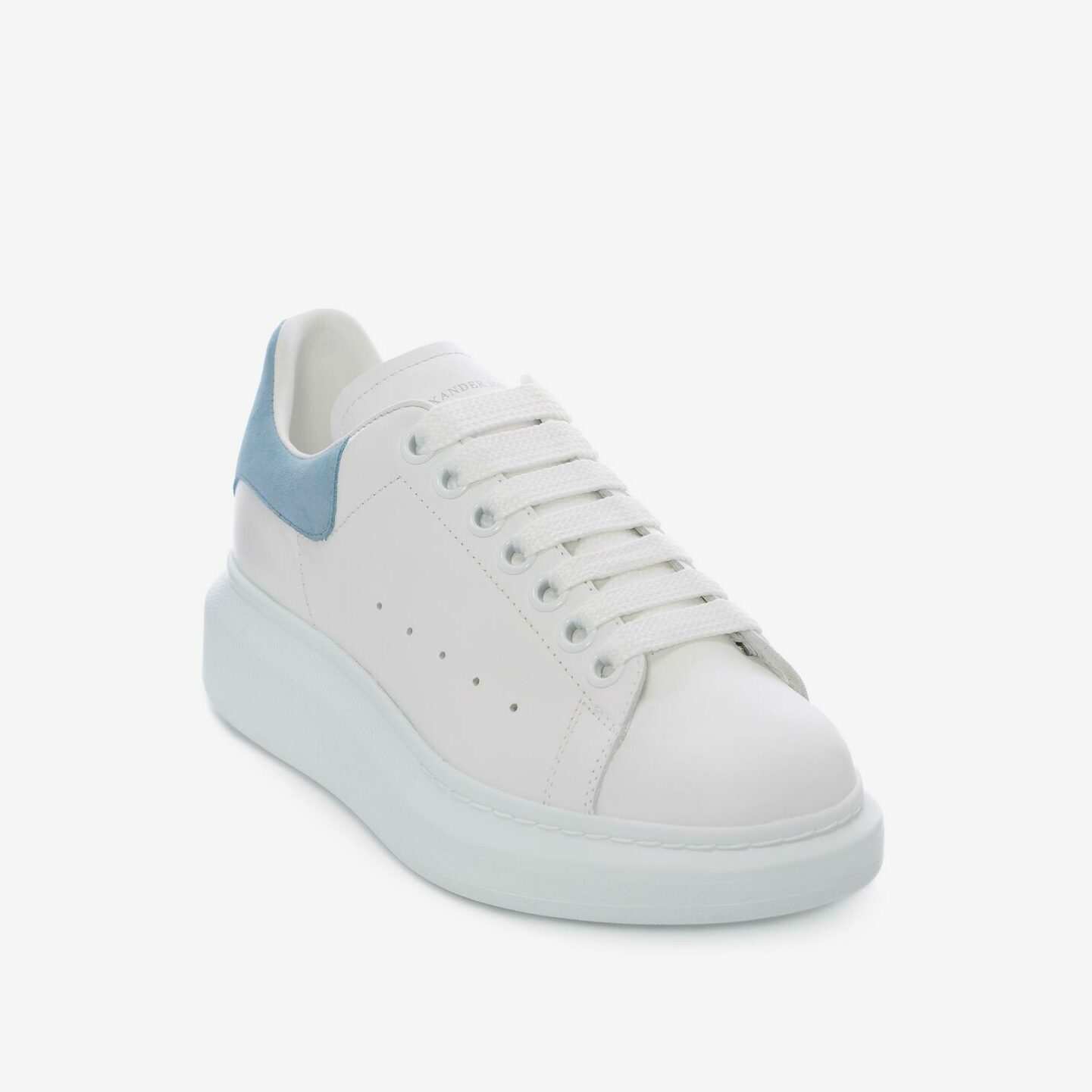 Oversized Dream Blue Sneaker