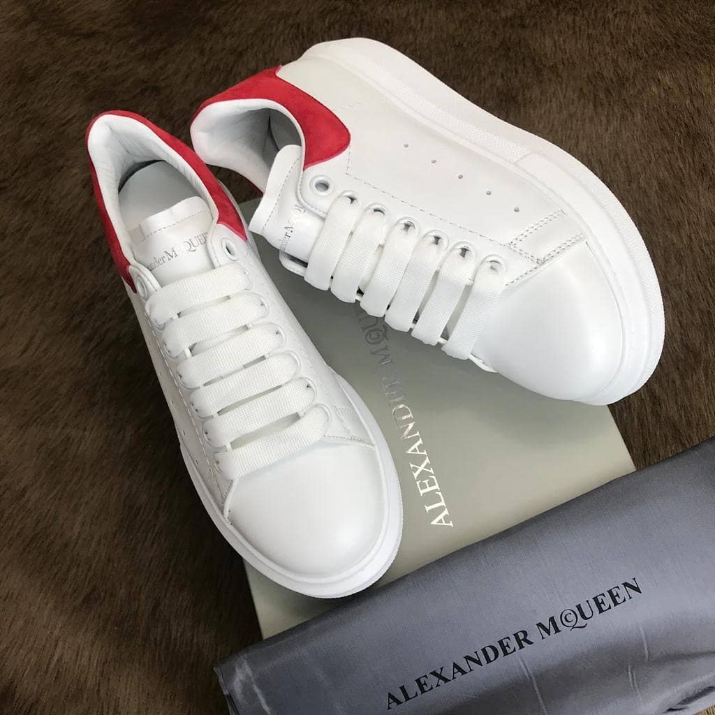 Oversized Lust Red Sneaker