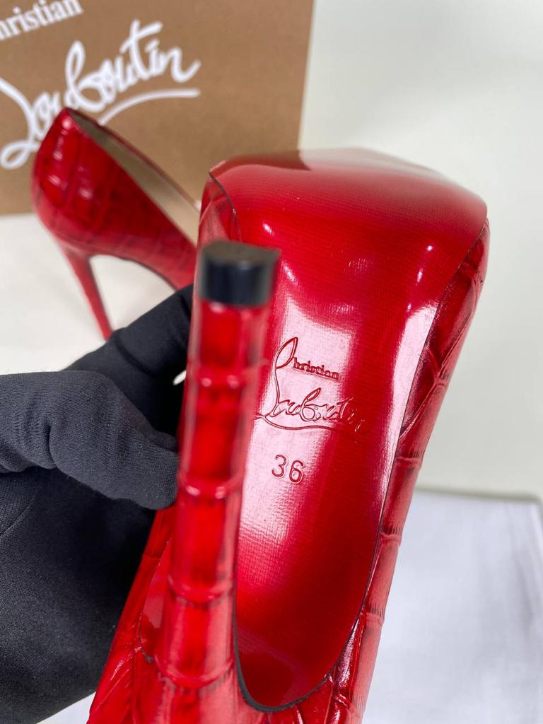 Pigalle Follies Leather Pumps