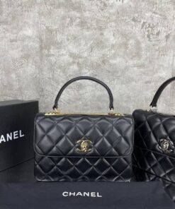 Flap Bag with Top Handle Black